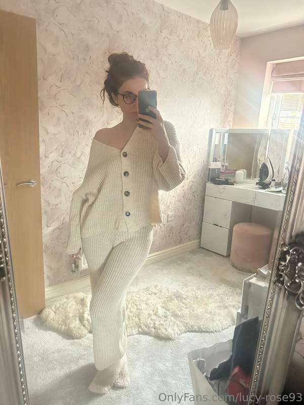 Swipe for tits 😍