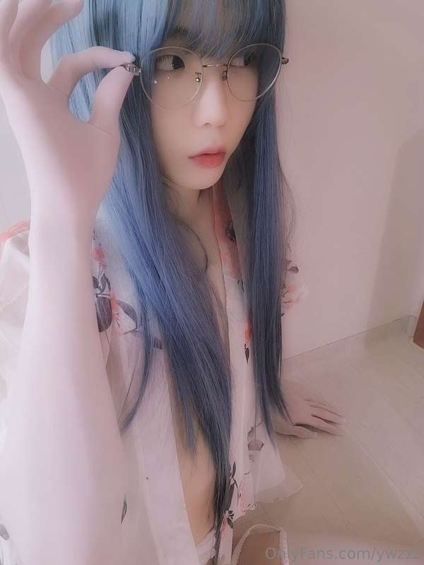 It was so hot that I took off my clothes and went to sleep, .. 24