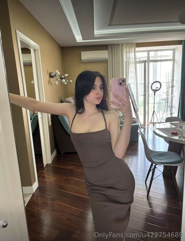 In this heat, a light dress is a lifesaver 1