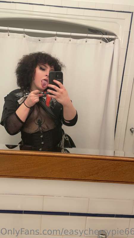 Easycherrypie666 - Onlyfans - 02 Sep, 2023 16