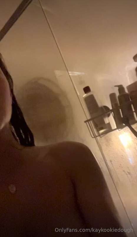 Watching me shower, fully naked😈my juicy ass on display🍑💋No ..