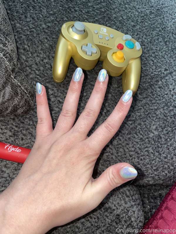 birthday mani-pedi!!!! 💕💕 whomever wants to spoil me 😍 2