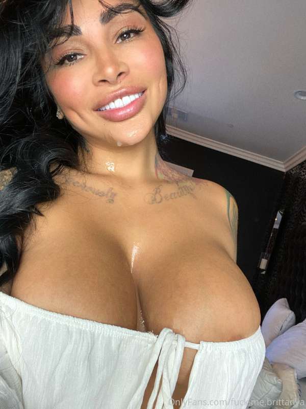 I love starting my Mother’s  Day off with some CUM on my fac..