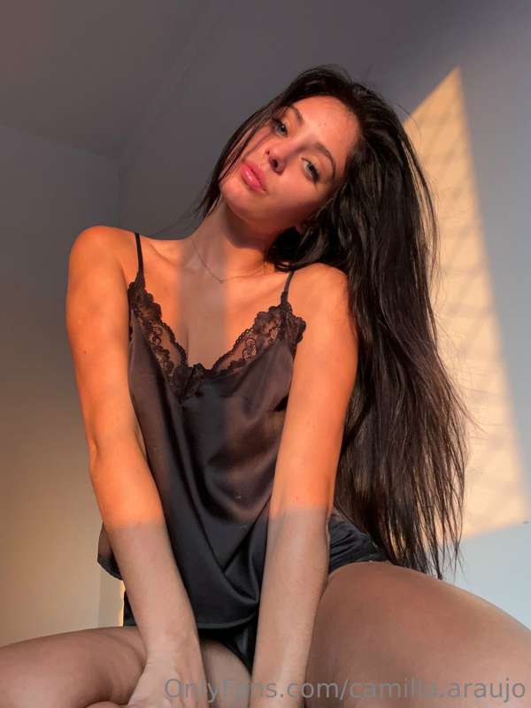 cum help me take this off😈