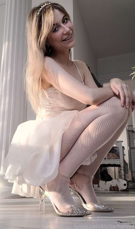 Alixsacharova - Fansly - 21 Nov, 2022 11