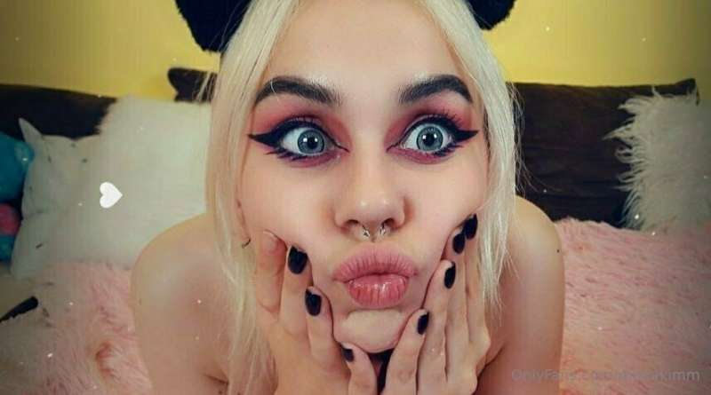 🎀FREE SUBSCRIPTION🎀
Sweet and gentle, but also terribly sexy..
