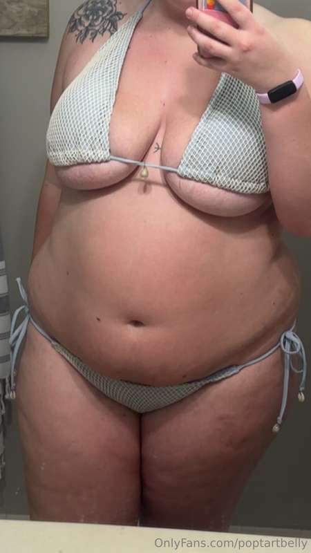 Mega photo dump cuz I was feeling my fat ass today in my bik.. 2