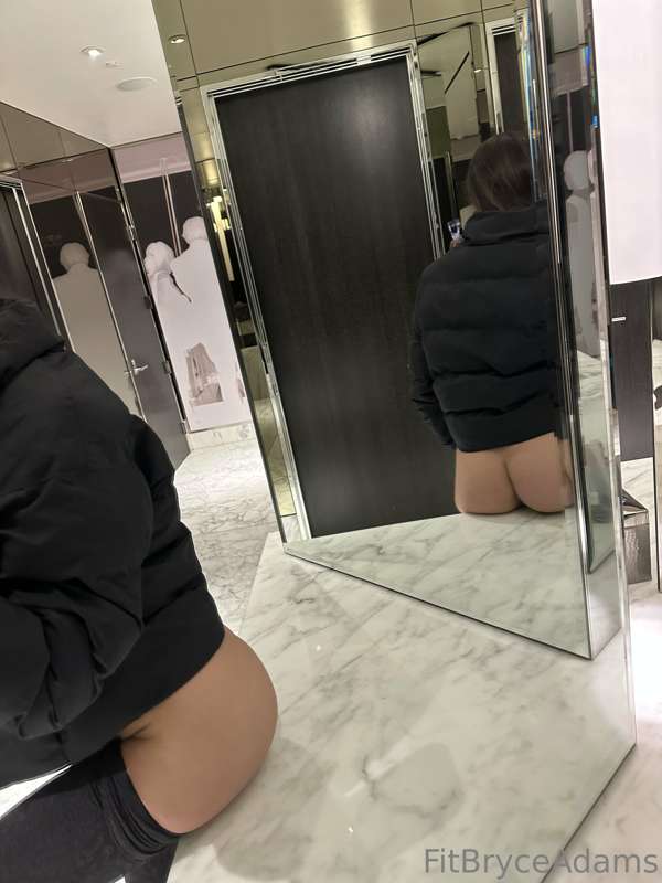 Mirror mirrors on the wall 🤳 2