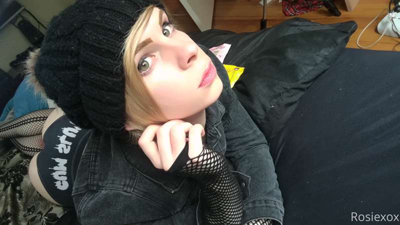 Cum slut 5/? x lotta Selfie 11