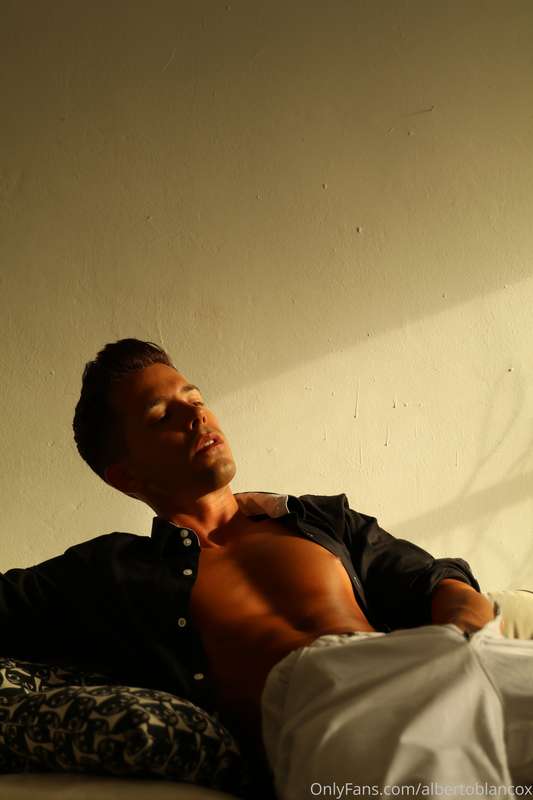 Albertoblancox - Onlyfans - 21 May, 2020