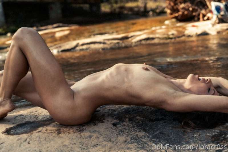 Won’t someone come keep my company on this lonely rock lol 4