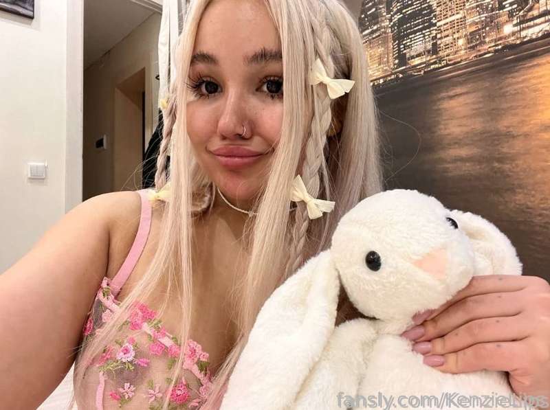 Kenzielips - Fansly - 27 Nov, 2024