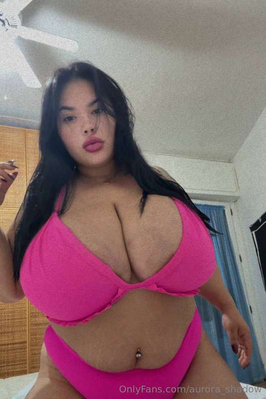 🌸Do you like my friend @mari_sol1?😏🔥  ## 𝑺𝒉𝒆 𝒉𝒂𝒔 𝒕𝒉𝒆 𝒃𝒊𝒈 𝒏𝒂𝒕..