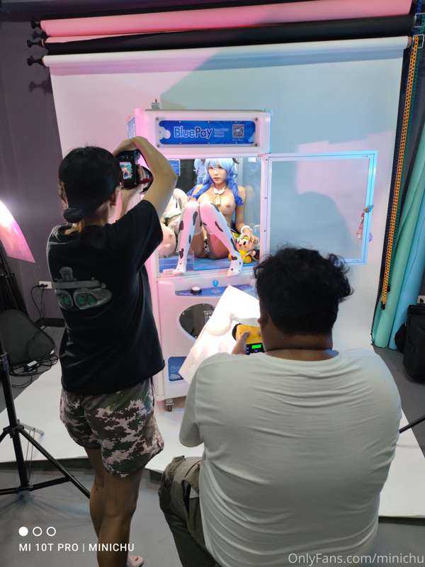 เบื้องหลังวันนี้
เค้าไม่ทันได้ถ่ายคลิป ขอเลื่อนไปเป็นคลิป2bว.. 9