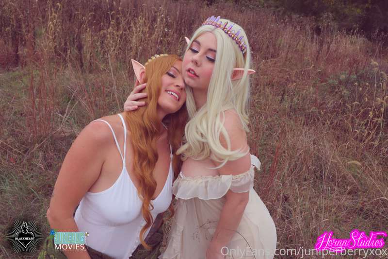 Tune in tomorrow on my premium to see what two elves do when..