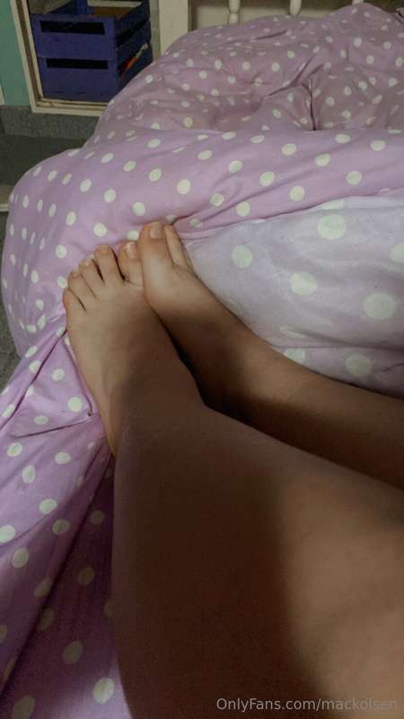 are you feet lovers 😉