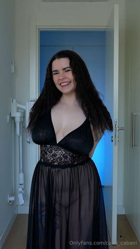 Sometimes I just wanna wear something pretty and feel a litt..
