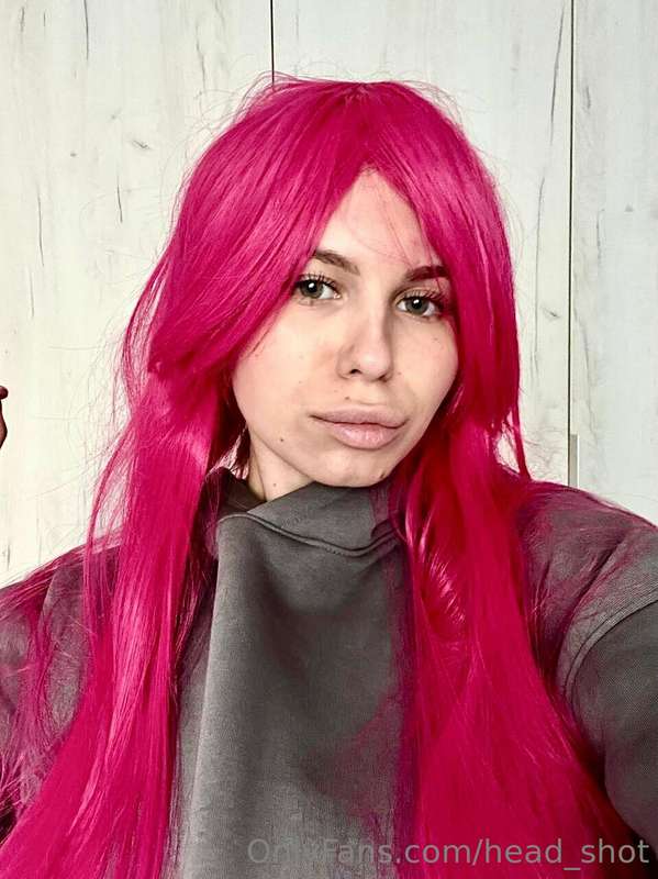 Booo! 👻 Halloween soon!🎃 I want to be the sexiest bubble gum..