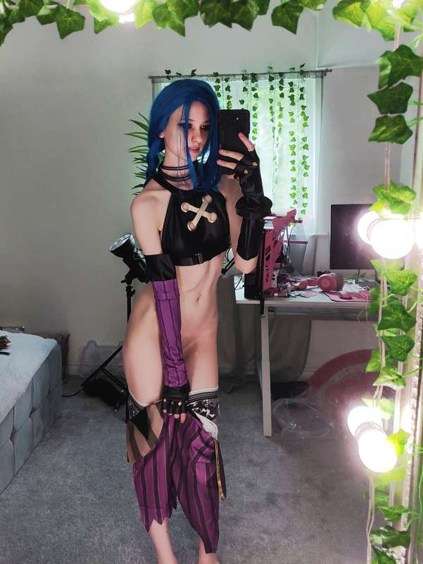 Do you like seeing me as Jinx? If so, don't forget about tom.. 7