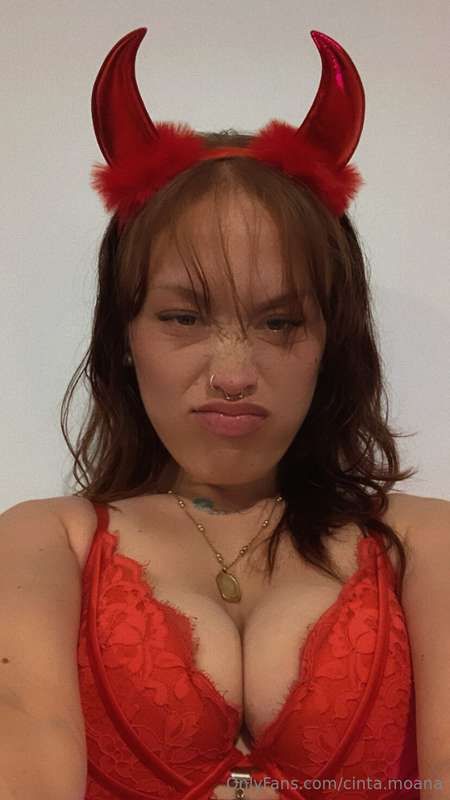 Trick or Treat Wanna join me for Halloween 👻🥰🫶