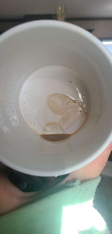 Even my coffee sends me dick pix, don't be left out 😉🙃😘