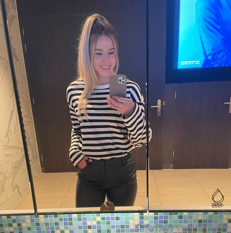 **Squirting in Holland Casino Utrecht** 🤫🤫