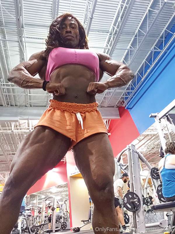 POSING is essential something i still have yet too grasp UGH..