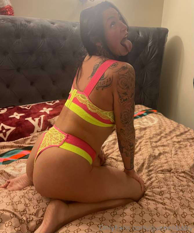 Mon attitude quand je feel cochonnne 😘😘🍑💦