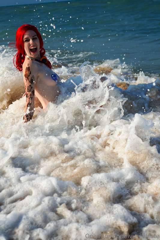 Small complication of my ass getting FUCKED by a wave😂😂 2
