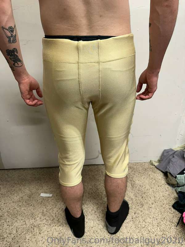I look great in football pants don't I?? 3