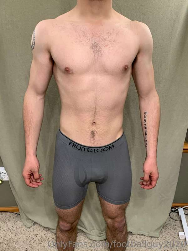 More undies pics from a photo shoot a while back - enjoy. Ca.. 36