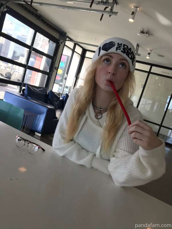 [January 8, 2020] A couple random pics of my senior submissi.. 3
