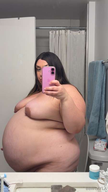 I’m swelling up like a prized fucking pig lately 😳my belly i.. 2
