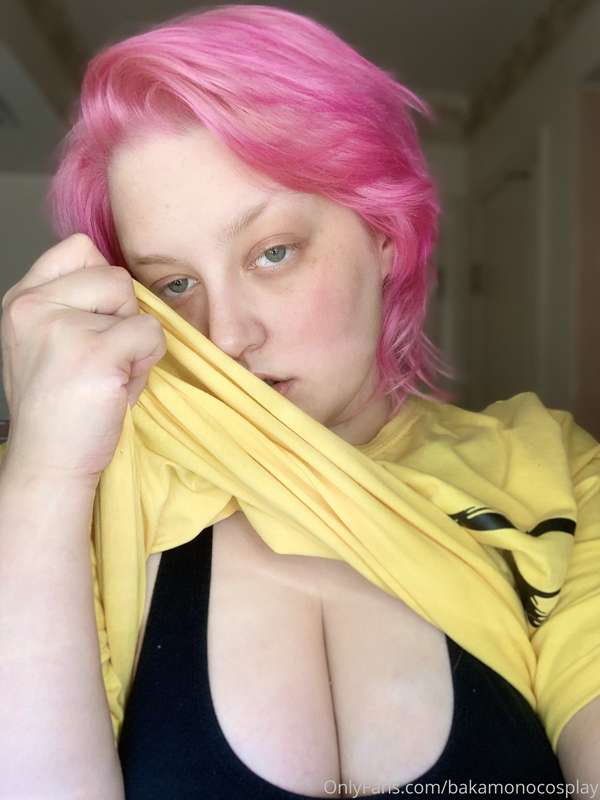 Good morning I took way too many selfies. Fat thiddies under.. 2