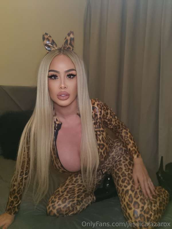 Do you like my outfit ? 🦊🦊🦊😝