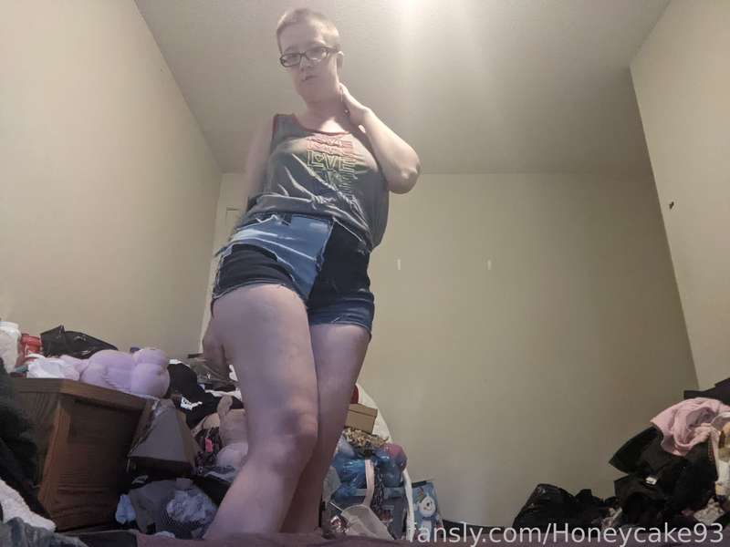 Honeycake93 - Fansly - 18 May, 2023 27