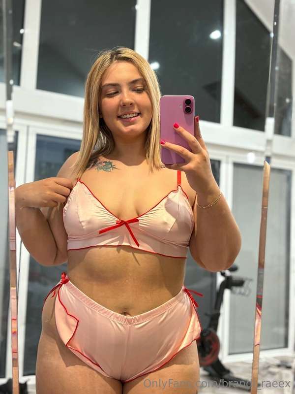 Want to see me in my birthday suit?? 😍👇🏻To see uncensored co..