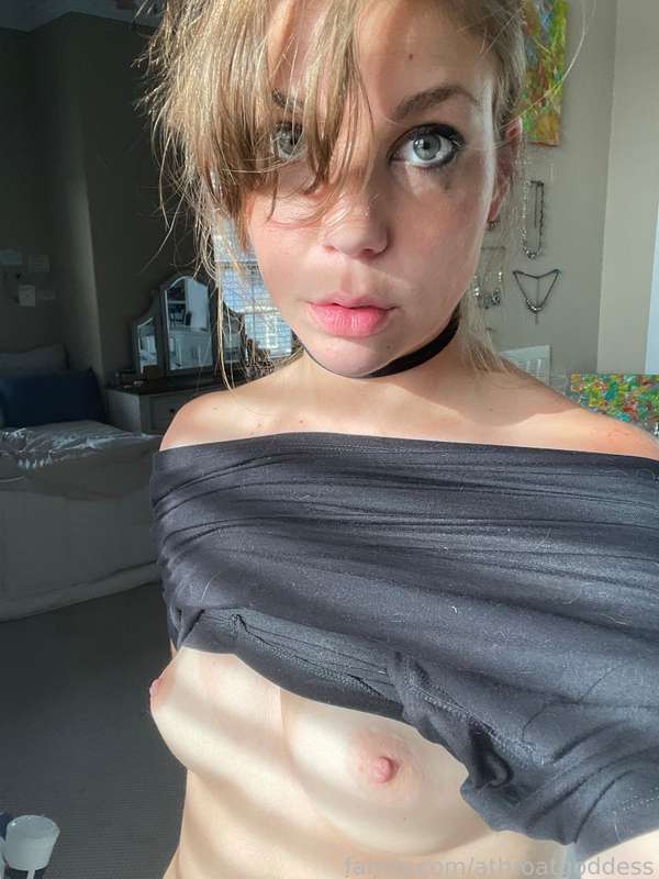 Athroatgoddess - Fansly - 17 Jan, 2022 2