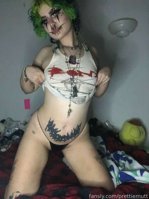 Prettiemutt - Fansly - 12 Dec, 2023 1