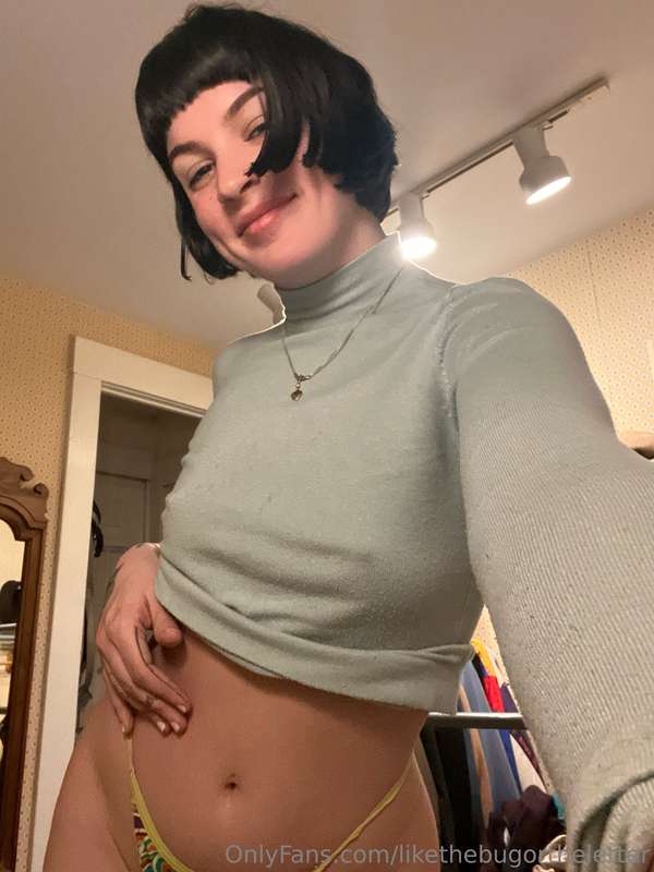 doing laundry thought i would say hi :) 6