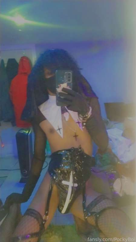 Pockyboi - Fansly - 31 Oct, 2023 18