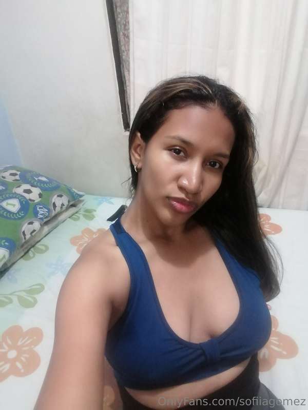 Hi I'm a girl Colombia likes to go gym  I am a chocolate bar..