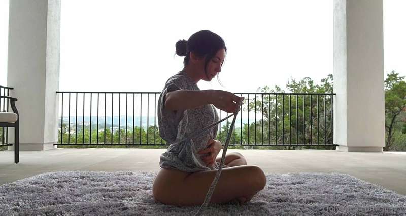 Let's get focused and get in ***the mood*** 😋😋 Filmed myself.. 2