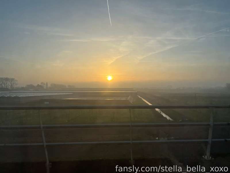 Stella_Bella_Xoxo - Fansly - 05 Feb, 2025 1