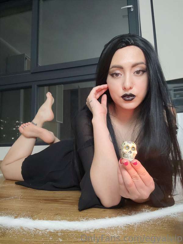 🎃 NEW HALLOWEEN SET 🎃 40 NEW PICS 🎃
I HAVE MORE COSTUMES AND.. 5