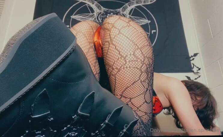 🖤🎃 𝕾𝖕𝖔𝖔𝖐𝖞 𝖘𝖊𝖆𝖘𝖔𝖓 𝖎𝖘 𝖍𝖊𝖗𝖊 🎃🖤 1