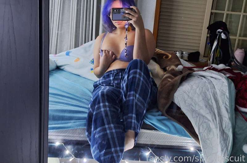 Spicybiscuit - Fansly - 06 Dec, 2024