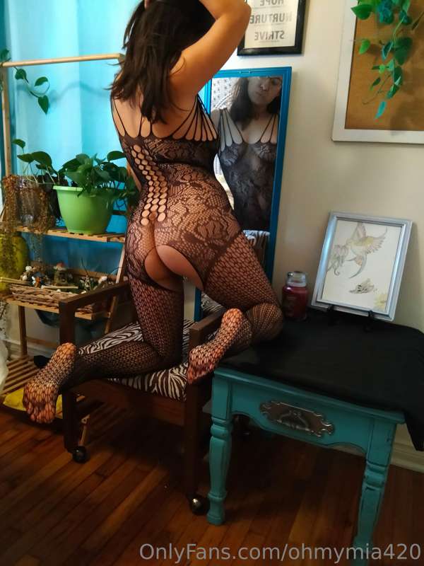 sexy Body suit Pics + feet 4
