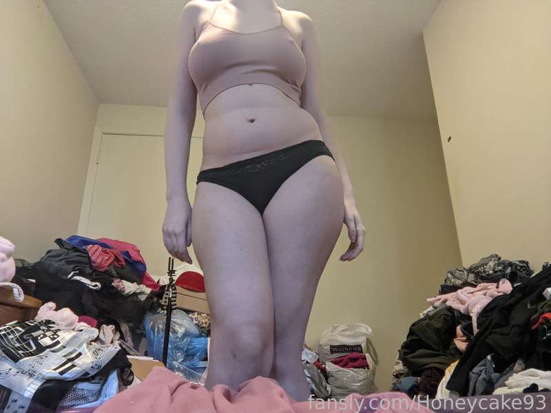 Honeycake93 - Fansly - 02 Oct, 2023 65