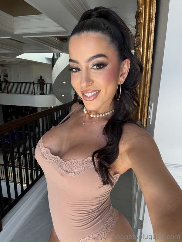You want some of this?? Cum and get it tiger 💋 2